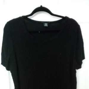 black tee